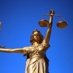 НАЗК звернулося до Постійної комісії з питань регламенту та етики КСУ через неетичну поведінку судді Сліденка. Згідно із законом суддя має бути звільнений НАЗК звернулося до Постійної комісії з питань регламенту та етики КСУ через неетичну поведінку судді Сліденка. Згідно із законом суддя має бути звільнений