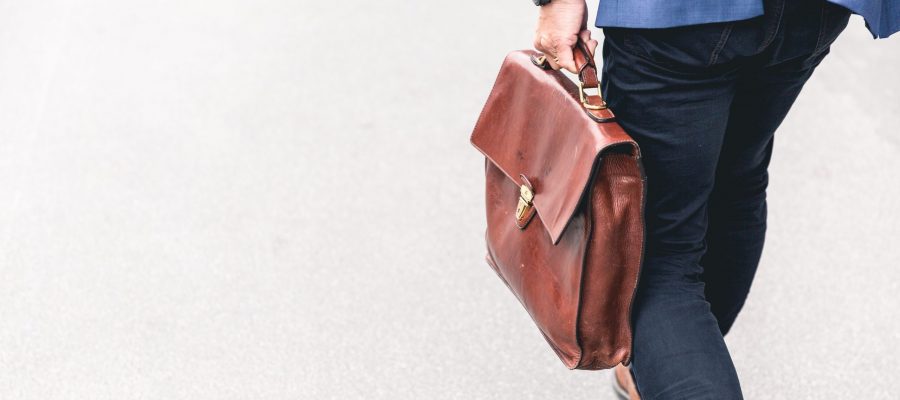 Звільнення з публічної служби: у яких випадках не потрібно подавати декларацію?