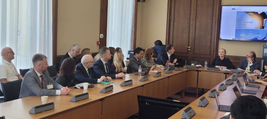 Делегація НАЗК закликала ОЕСР надати Україні повноцінне членство в робочій групі ОЕСР з питань хабарництва. Така інтеграція України у міжнародні процеси допоможе забезпечити прозорість післявоєнної відбудови