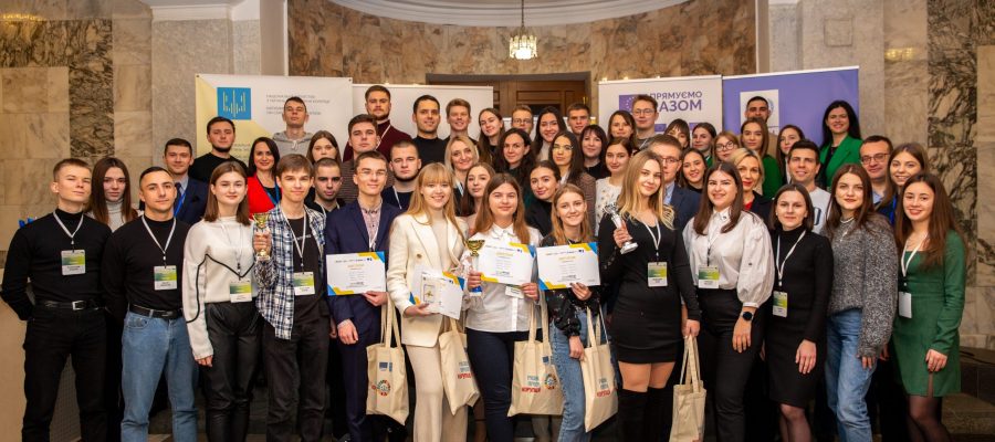 Студенти оскаржували звільнення викривача корупції в суді: НАЗК долучилося до Всеукраїнського антикорупційного муткорту 
