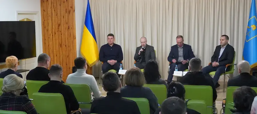 e7d10b34d219f7efded2e0c8c21cb469e3c1ef8b298e5a1eb012d47a22c493e7-900x400