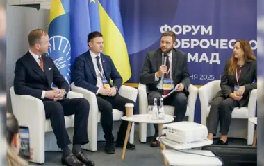 8df21dbc78b44756c10559d3a219b2844027e2e5f9f69ac75bf38f4b466b61cb-900x400